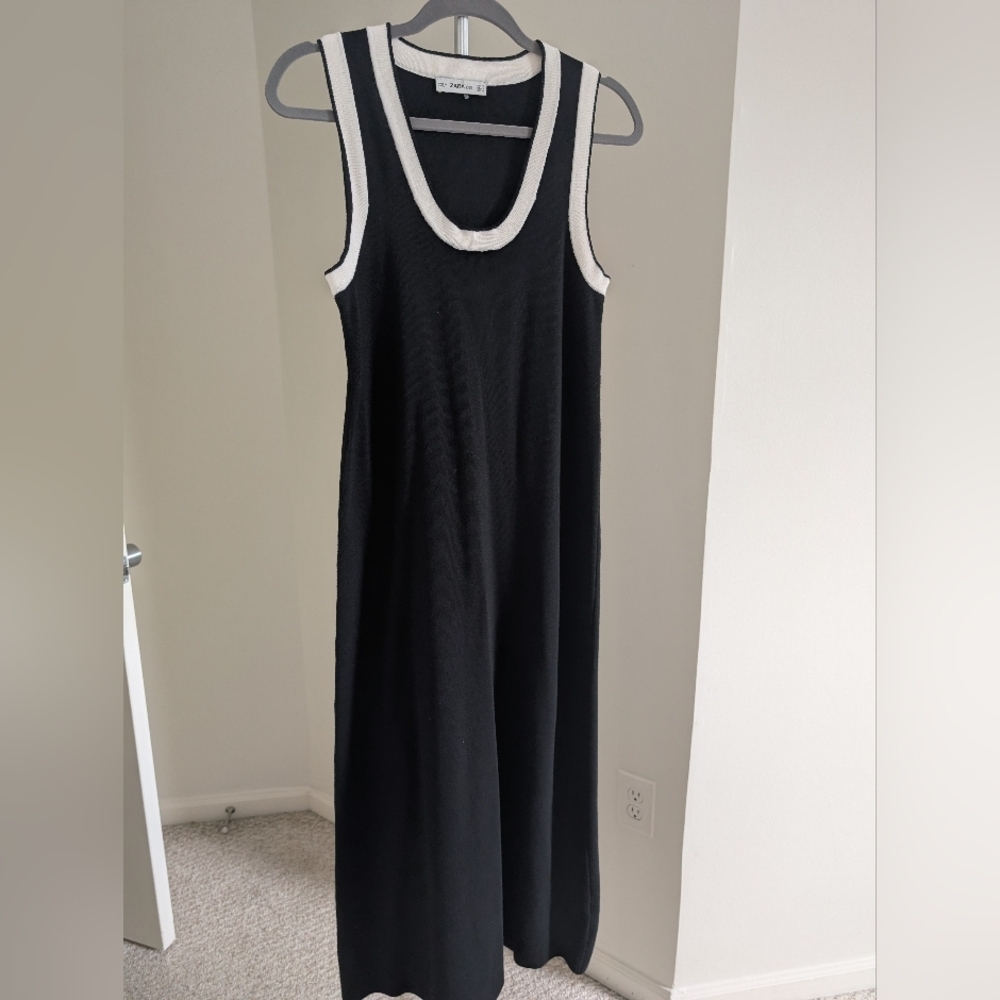 Zara Knit Black and White Sleeveless Dress